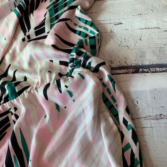 PROJECT RUNWAY TROPICAL SHORTS ROMPER - Picture 6 of 9